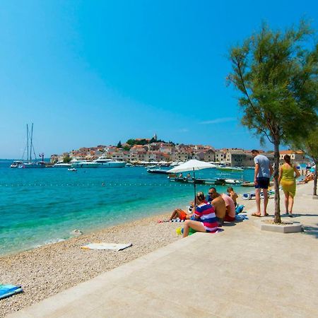 Apartments Mare Primošten Eksteriør bilde