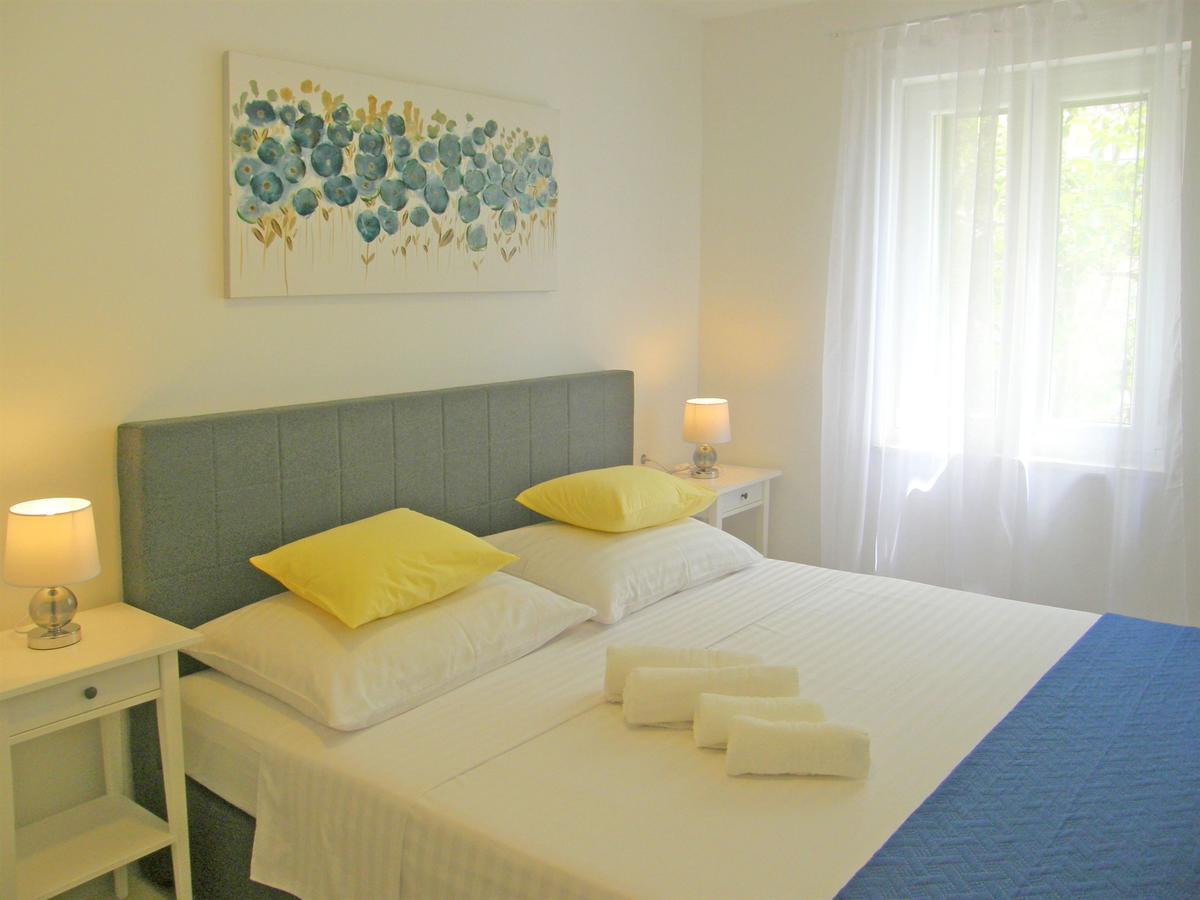 Apartments Mare Primošten Eksteriør bilde
