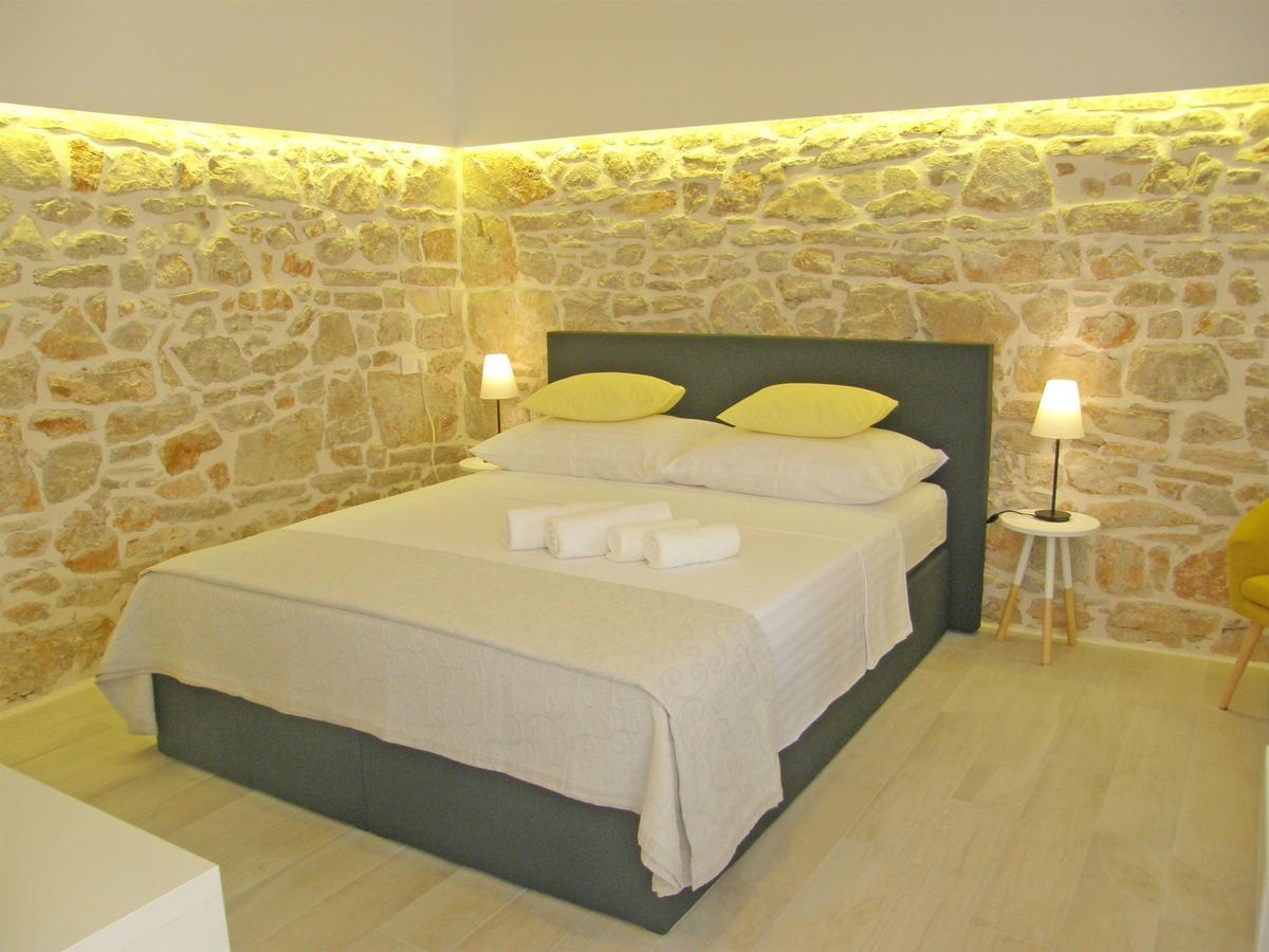 Apartments Mare Primošten Eksteriør bilde