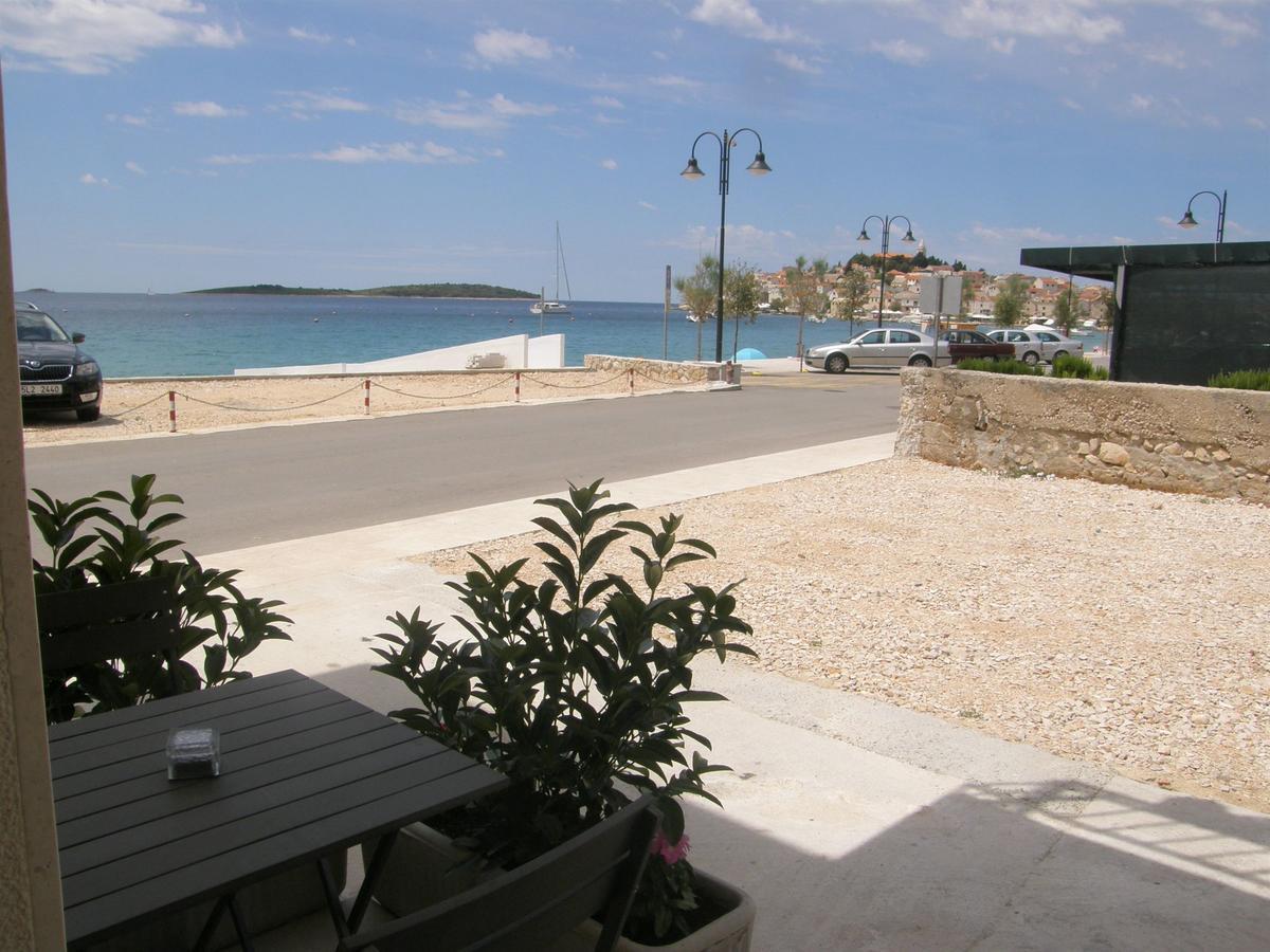 Apartments Mare Primošten Eksteriør bilde